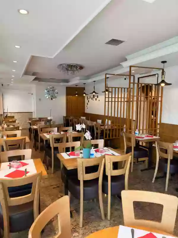 Le restaurant - Le Royal - restaurant CHATOU - manger a CHATOU